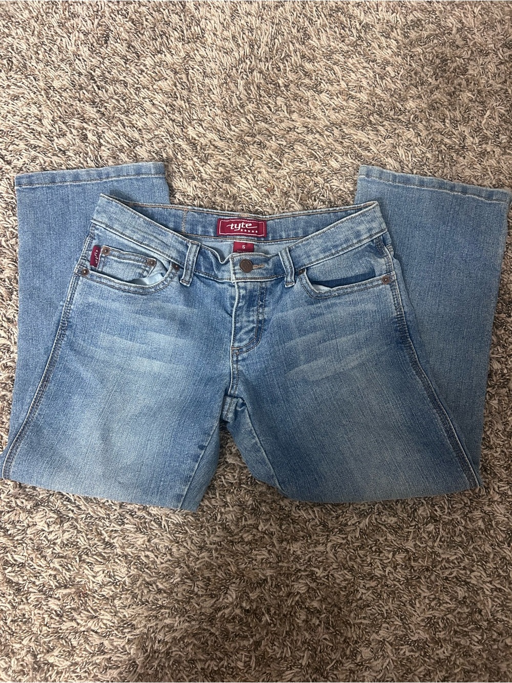 Tyte Light Blue Low Rise Capris Women's Jeans